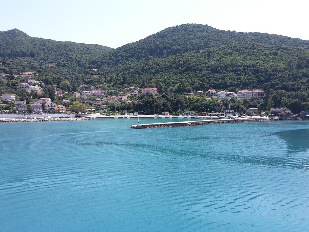 Friderica House Hotell Poros  Eksteriør bilde