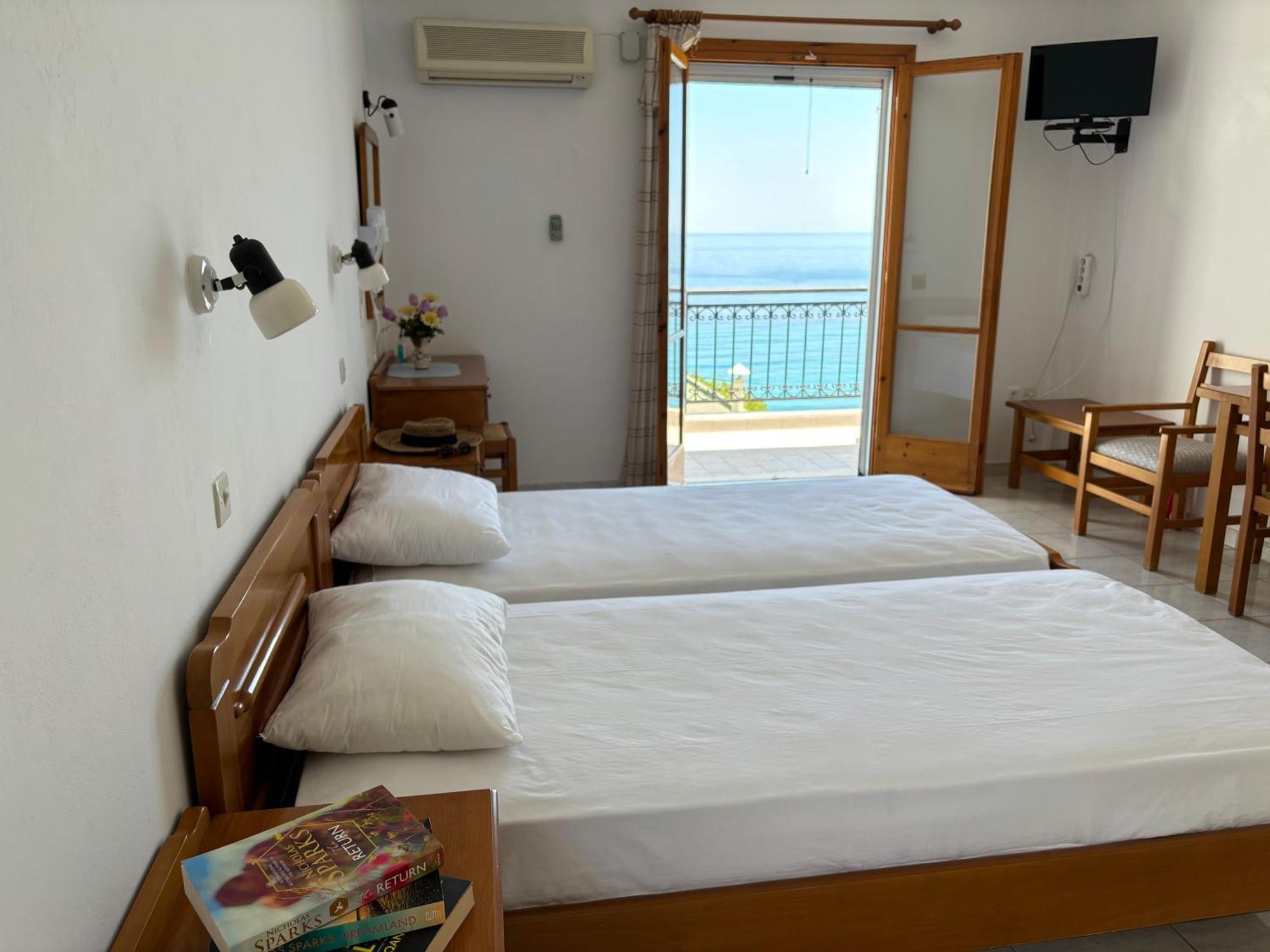 Friderica House Hotell Poros  Eksteriør bilde