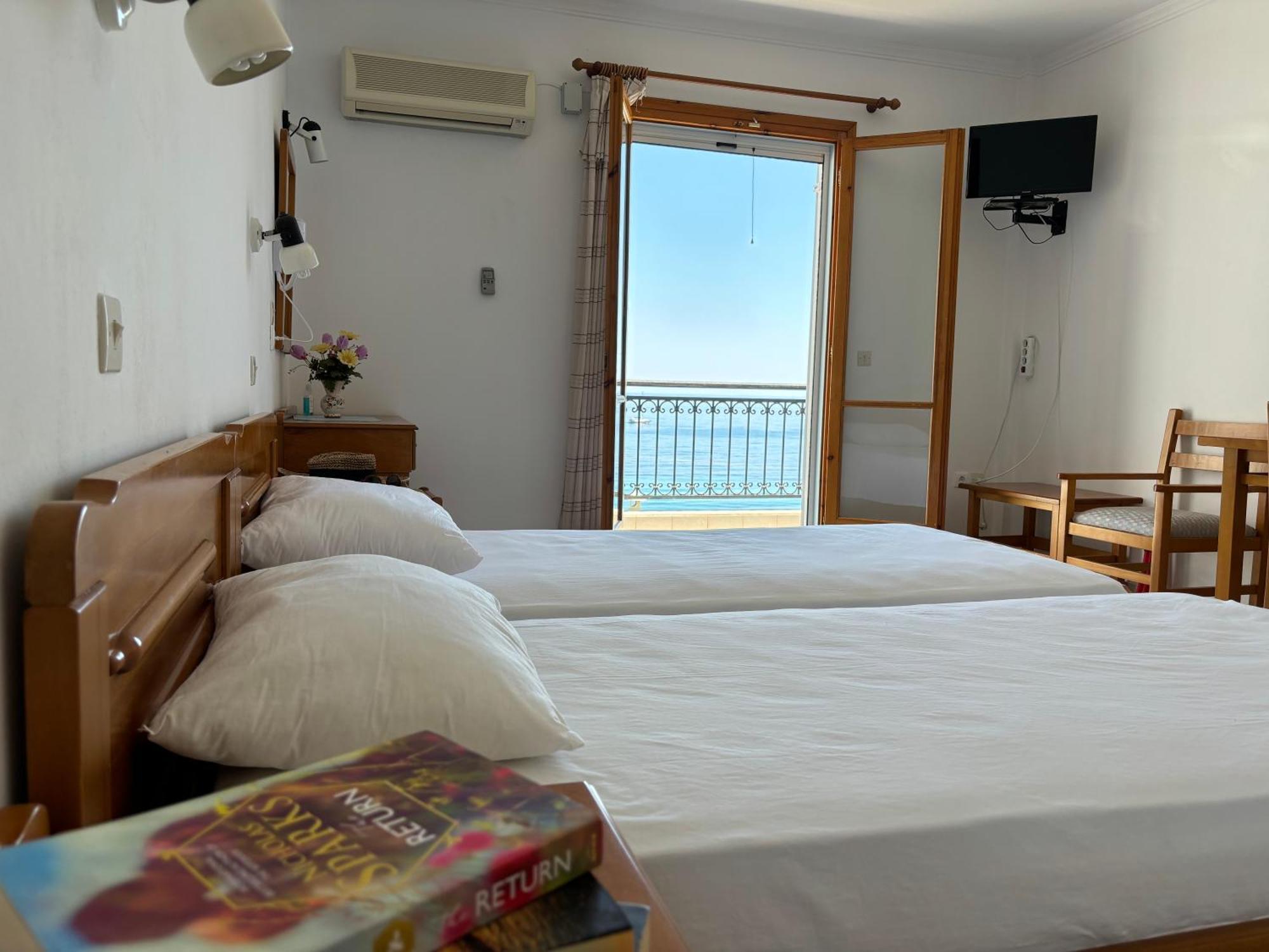 Friderica House Hotell Poros  Eksteriør bilde