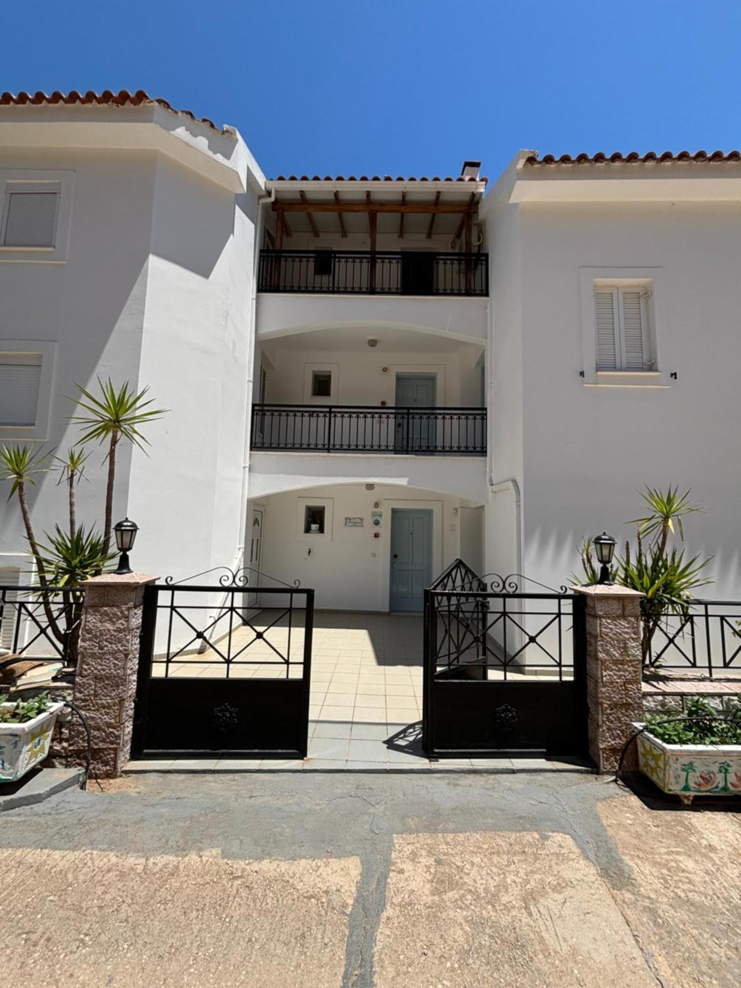 Friderica House Hotell Poros  Eksteriør bilde