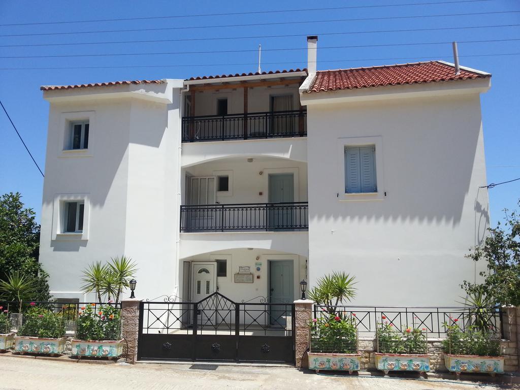 Friderica House Hotell Poros  Eksteriør bilde