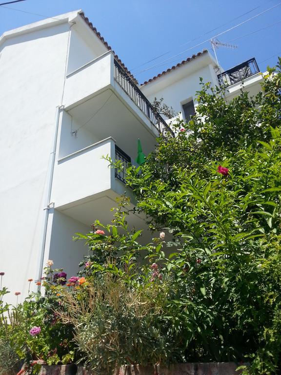 Friderica House Hotell Poros  Eksteriør bilde